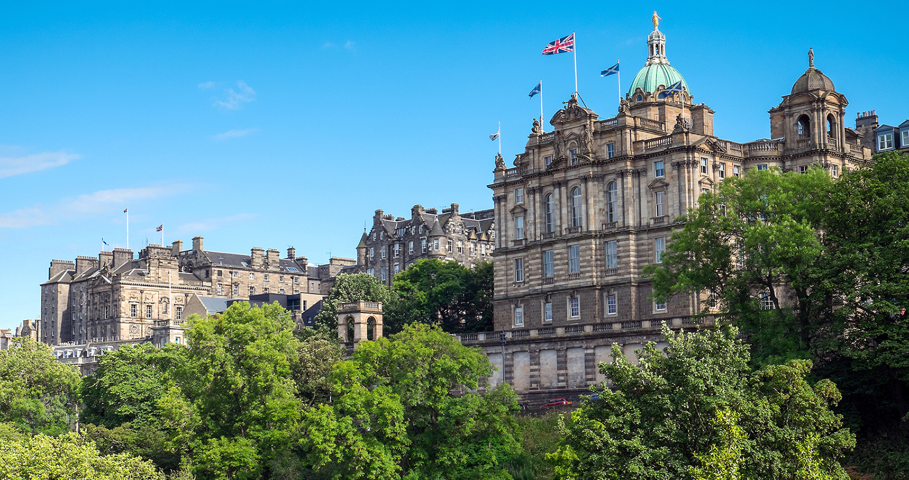 Historisk byggnad i Edinburgh
