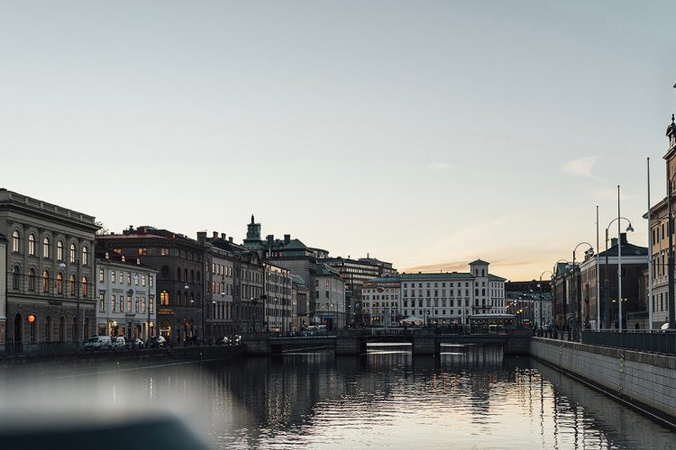 Centrala Göteborg i solnedgång